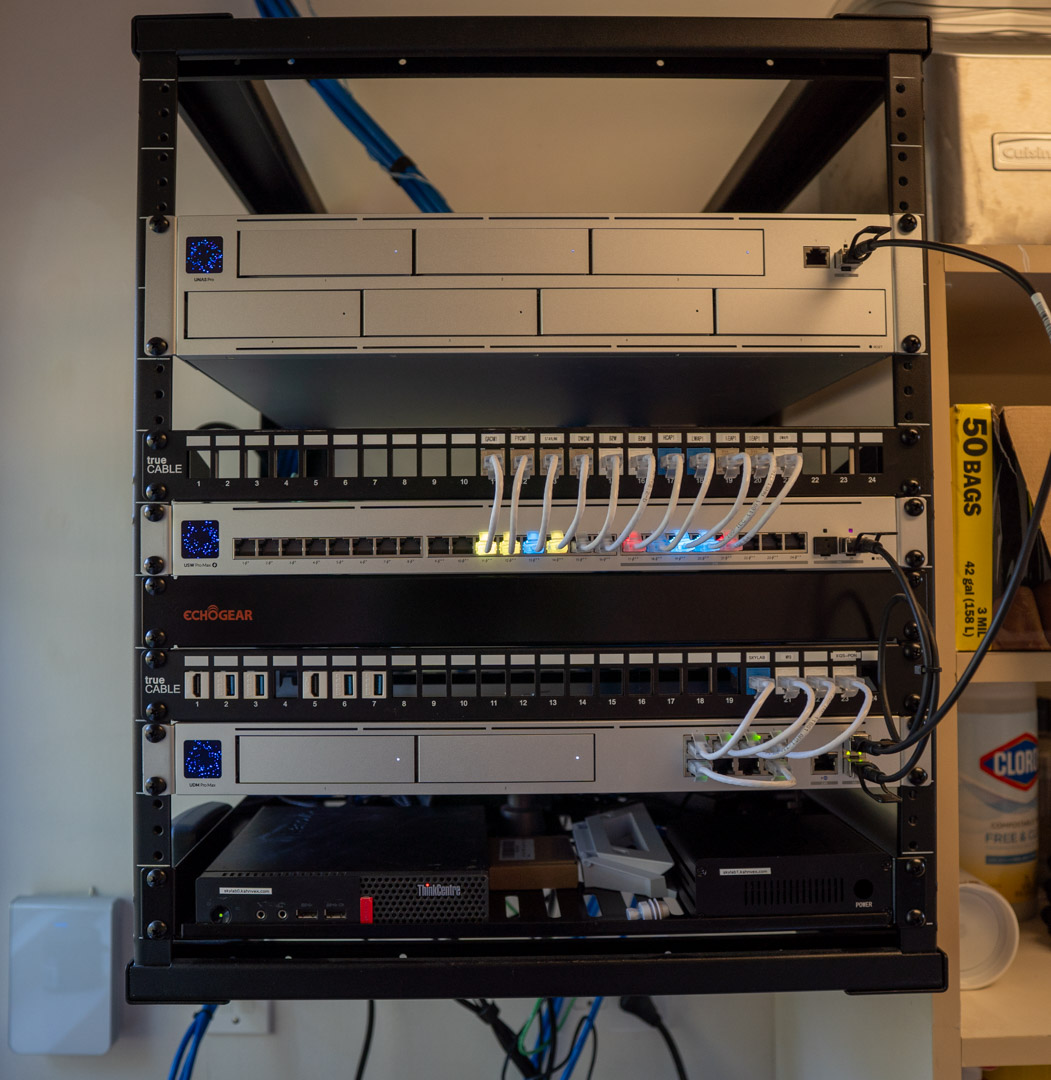 Network and compute rack